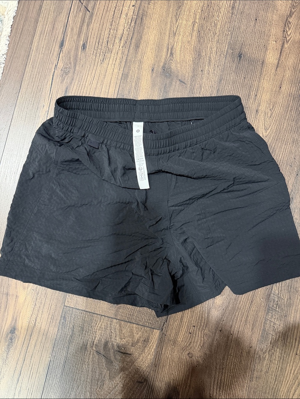 lululemon Black Lightweight Hi Rise 4 inch Elastic-Waist Athletic Shorts